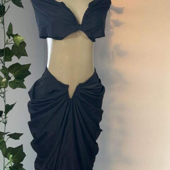 Dresses & Skirts - Elegant 2-Piece Black Set